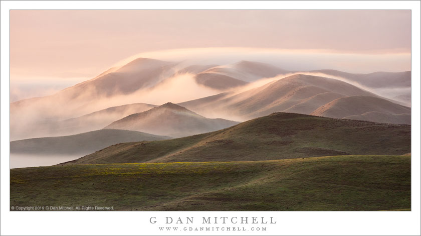 Drifting Fog, Hills