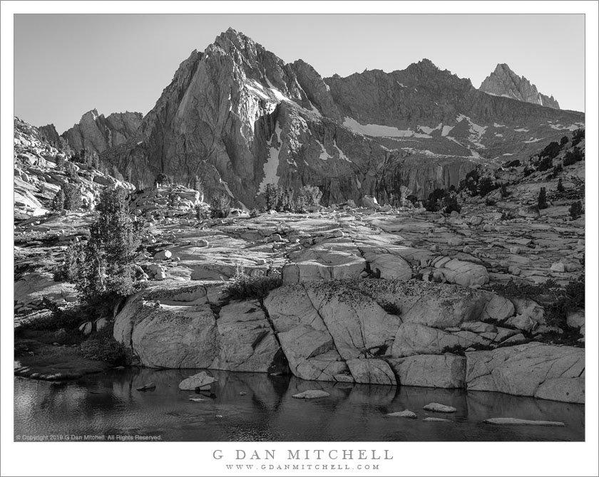 Peaks and Lake ShorePeaks and Lake Shore